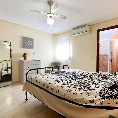 Stunning In With Kitchen Torrevieja